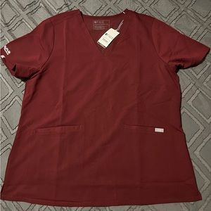 Figs Size 2xl burgundy scrub top